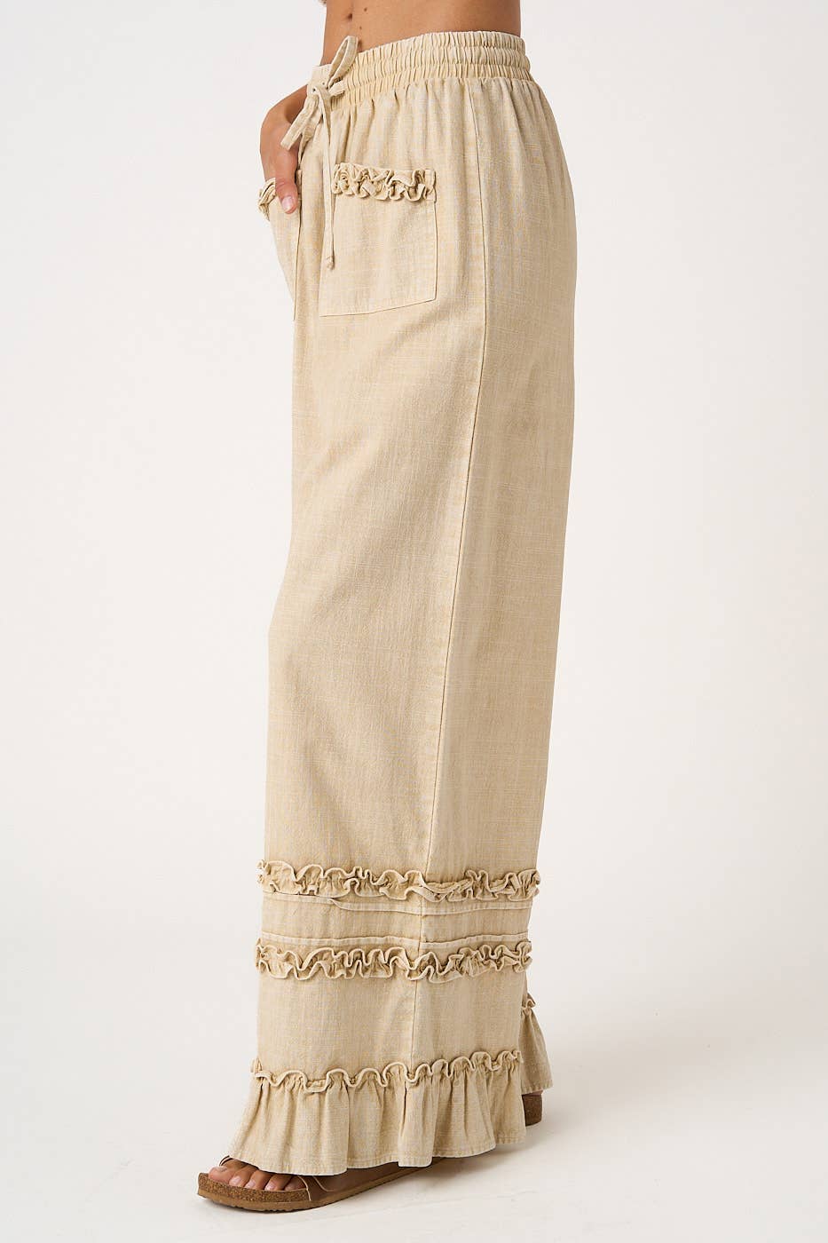 RUFFLE TRIM POCKET MINERAL WASH WIDE LEG PANTS
