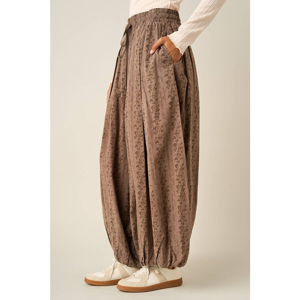 FLORAL PRINT PLEATED BALLOON LEG PARACHUTE PANTS