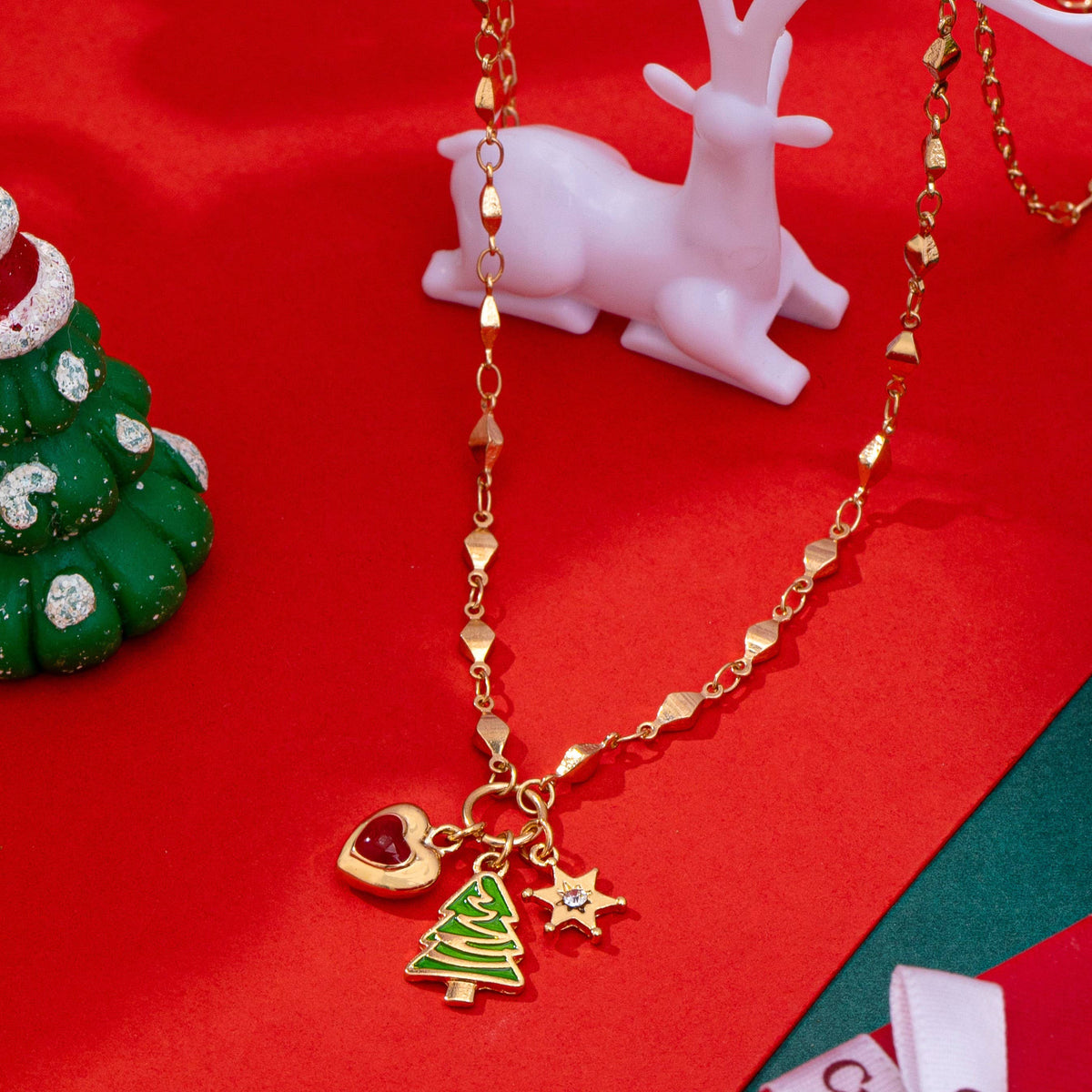 JOSSLYN by wall to wall - Cluster Christmas Tree and Heart Charm Necklace | 80N93294