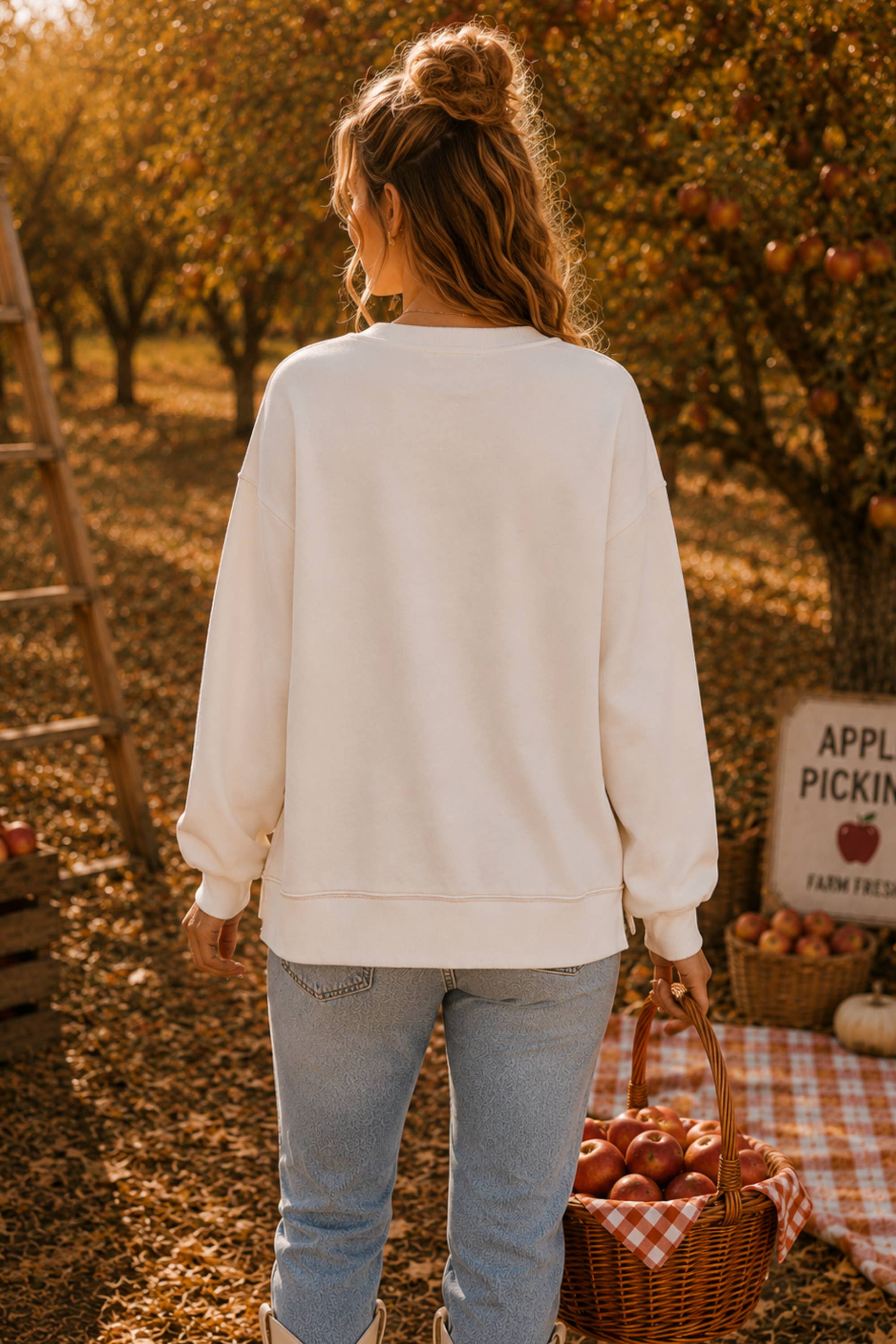 Main Strip - Patchwork Pumpkin Bow Graphic Sweatshirt
