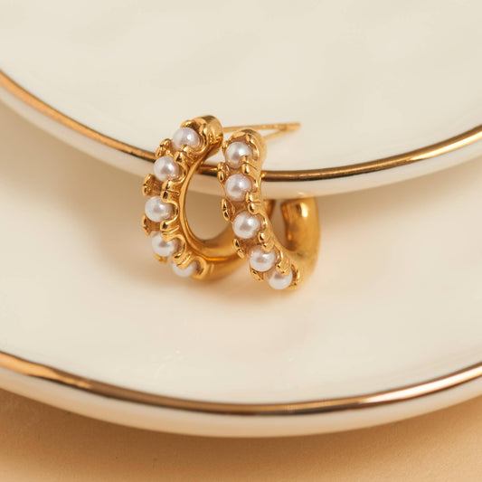 Howard's - Waterproof Earrings Pearl C-Hoop Gold & Stainless Steel