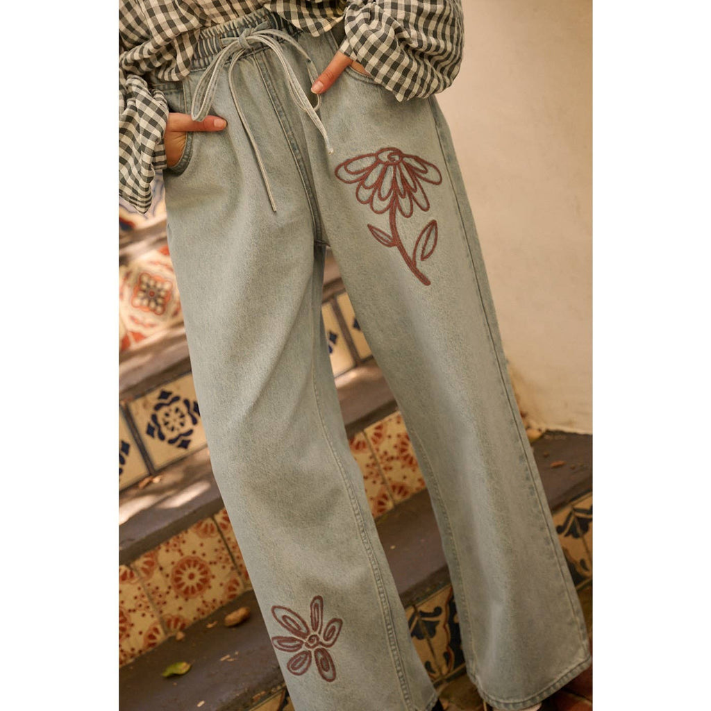 DAISY EMBROIDERY ELASTIC WAIST DENIM JEANS