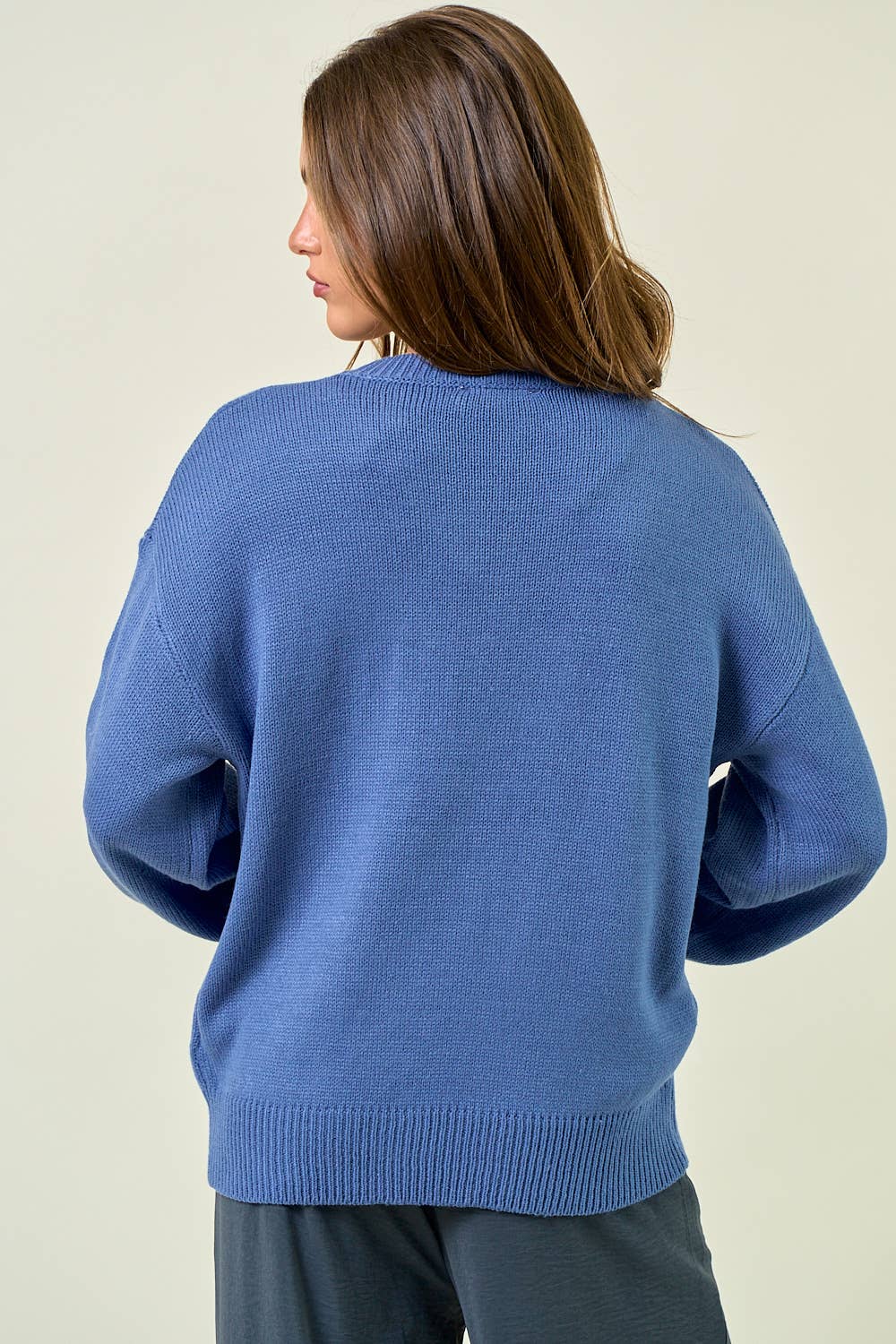 HOWDY' EMBROIDERED ROUND NECK OVERSIZED SWEATER