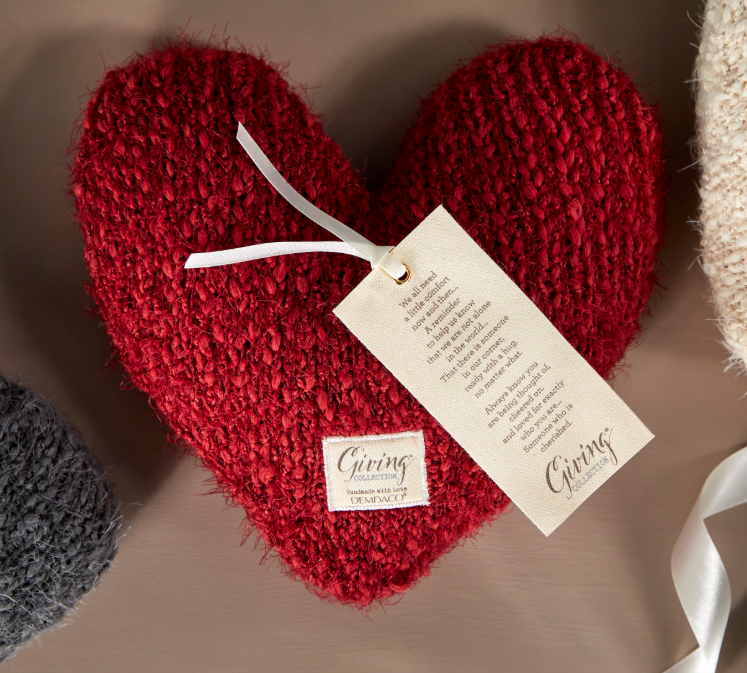 Giving Collection Weighted Giving Heart 1.85lb