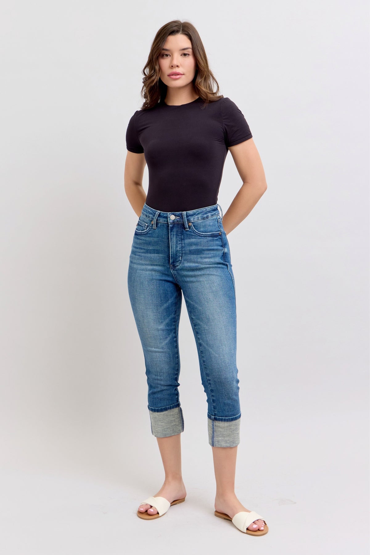 Judy Blue HW Tummy Control Back Shield Pkts & Cuff Capri