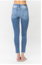Judy Blue-MR Vintage Skinny