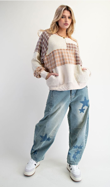 Easel PATCHWORK DESIGN WITH MIXED FABRICS