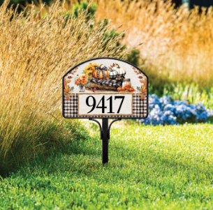 Plaid Pumpkins Yard DeSign