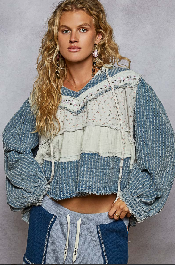 Pol V-neck balloon sleeve regular fit hoodie top