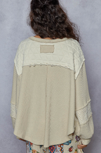 Pol  V-neck balloon sleeve relaxed fit top in thermal with crochet and quilting patch