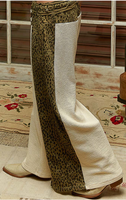 Pol thermal with animal printed pants