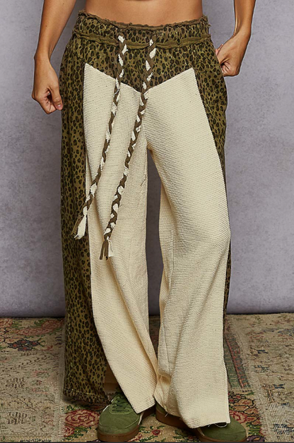 Pol thermal with animal printed pants