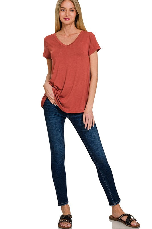 RAYON SHORT SLEEVE V-NECK ROUND HEM TOP
