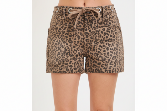 Slouchy Leopard Shorts Risen